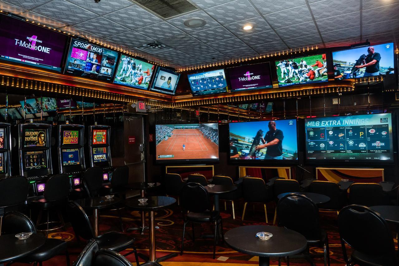 Skyline Hotel And Casino Las Vegas Exterior photo